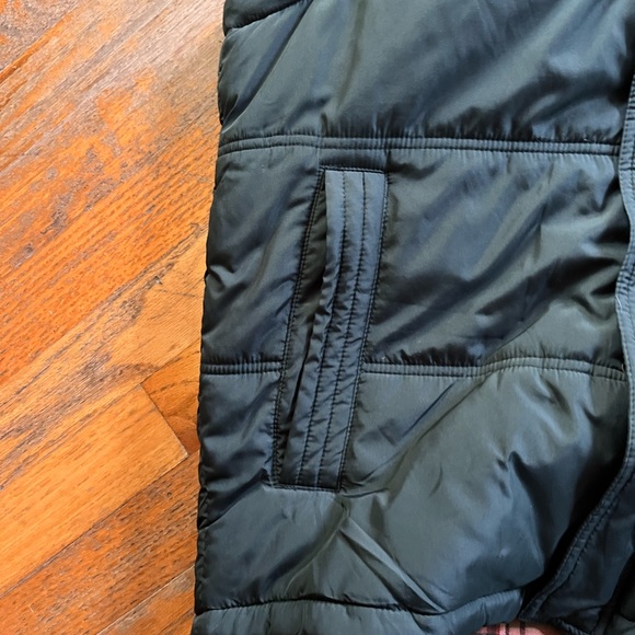 WEATHERPROOF HOODED VEST - Picture 10 of 12